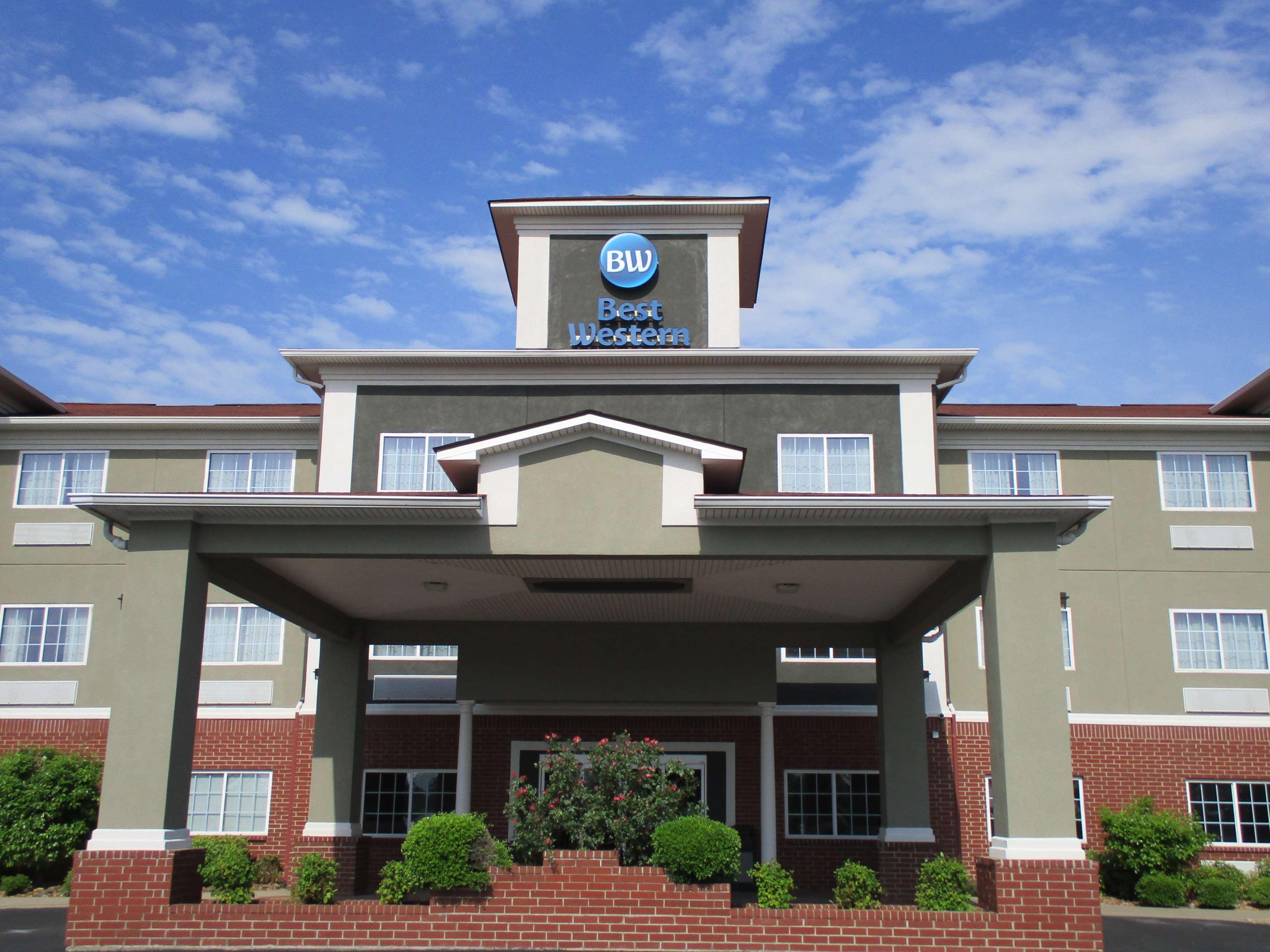 Best Western Plus The Inn At Sharon/Foxboro Exterior photo