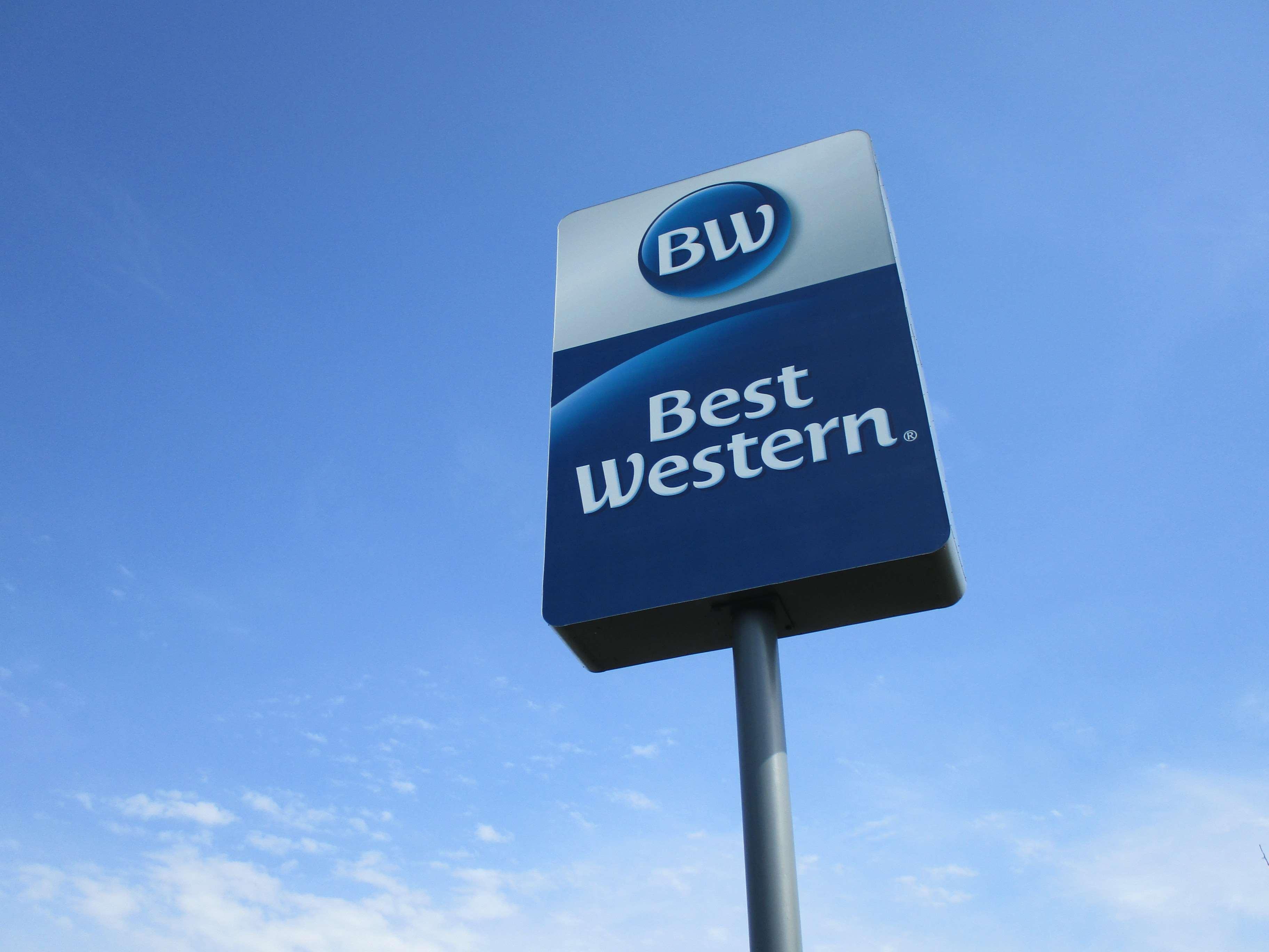 Best Western Plus The Inn At Sharon/Foxboro Exterior photo