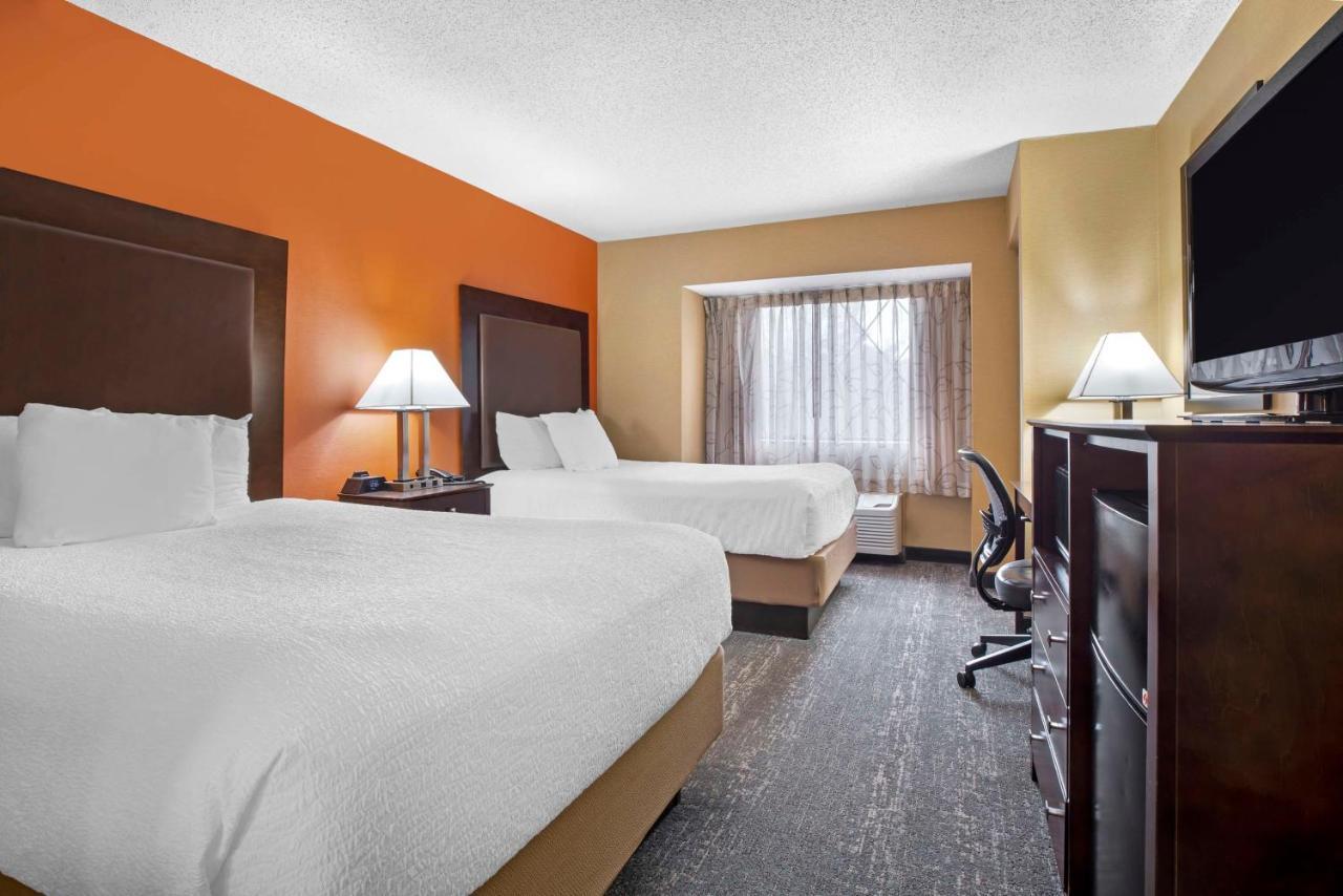 Best Western Plus The Inn At Sharon/Foxboro Exterior photo