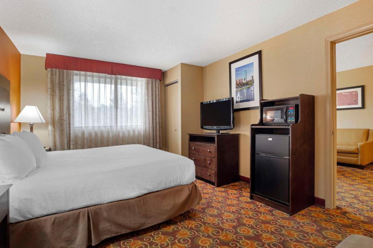 Best Western Plus The Inn At Sharon/Foxboro Exterior photo